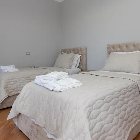 شقة In *